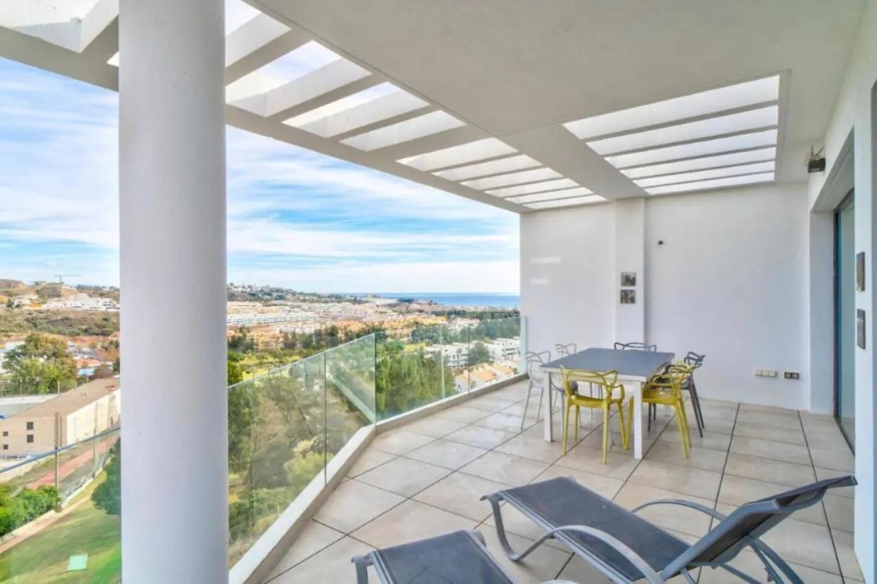 Stunning 2 Bed, 2 Bath Getaway Apartment La Cala De Mijas